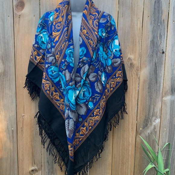 NWT Pavlovosky Posad Shawl w/Floral Pattern, Black, Blue & Gold. 146cm w/fringe - Picture 5 of 16